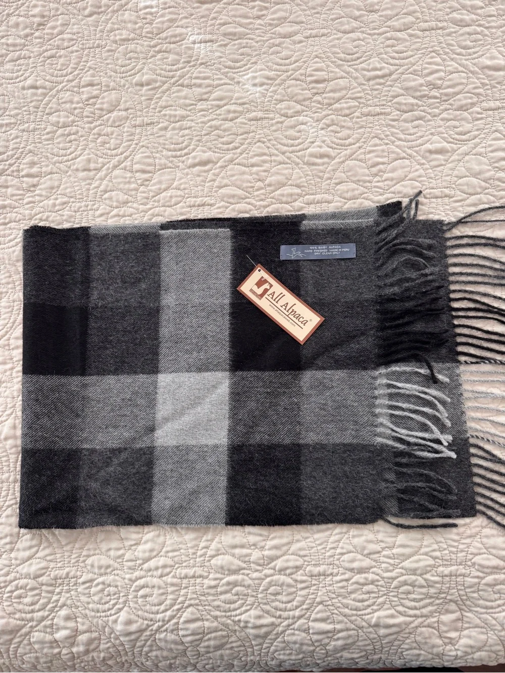 All Alpaca 100% Baby Alpaca Plaid Scarf Black Gray Made in Peru NWT